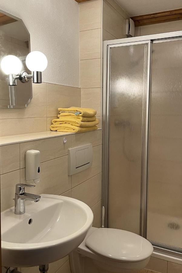Hotel Garni Melchendorf Ερφούρτη Εξωτερικό φωτογραφία