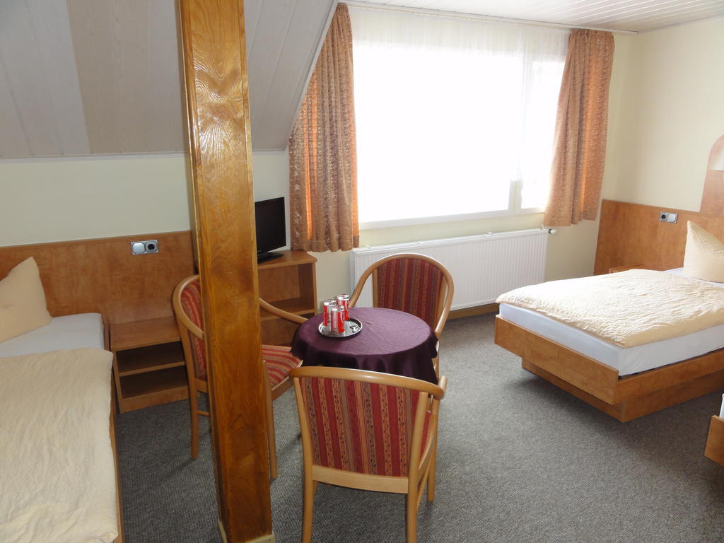 Hotel Garni Melchendorf Ερφούρτη Εξωτερικό φωτογραφία